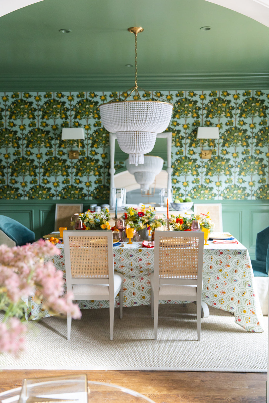 THE BLOOMING GARDEN TABLECLOTH