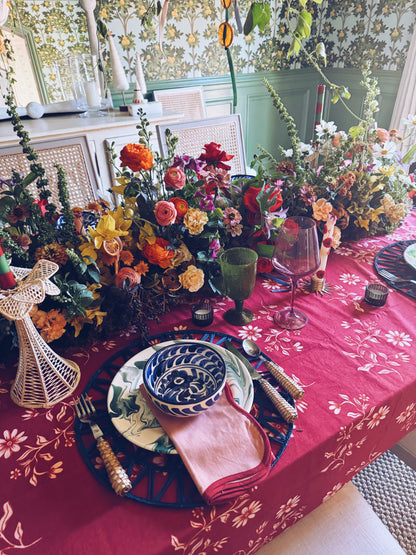 THE PETAL ROUGE TABLECLOTH